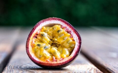 grow-passionfruit-in-pots